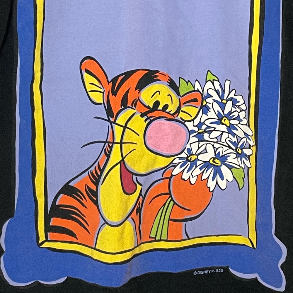 Vintage Disney Tigger Tee - Picture 3 of 3